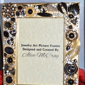 VINTAGE JEWELRY ART DECORATED PICTURE FRAME, ONE OF A KIND, HANDMADE, 5X7